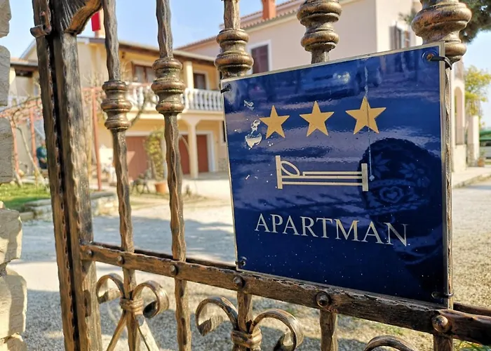 Poesia Apartment