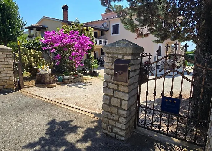 Poesia Διαμέρισμα