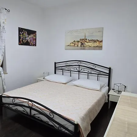 Apartman Poesia